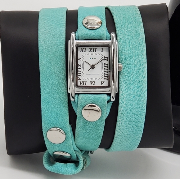 🎁🎁La Mer Collections Opal Blue Wrap Watch - Picture 1 of 6